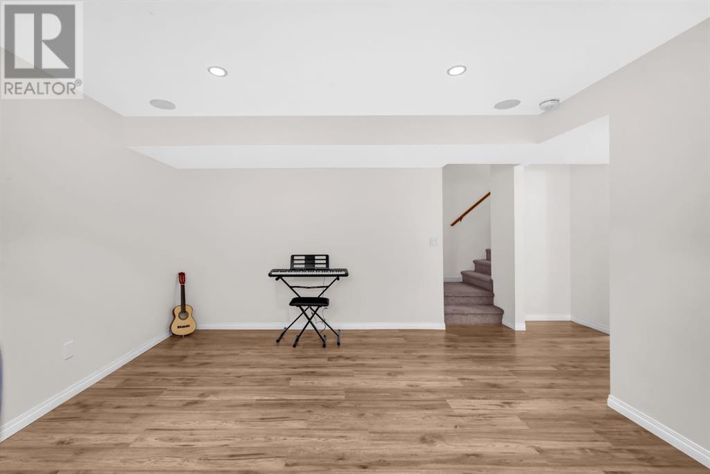 Single Family House for Sale in  Silverado Plains Close SW Silverado Calgary 