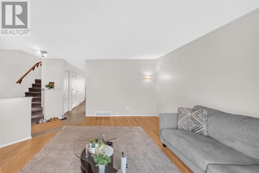 Single Family House for Sale in  Silverado Plains Close SW Silverado Calgary 