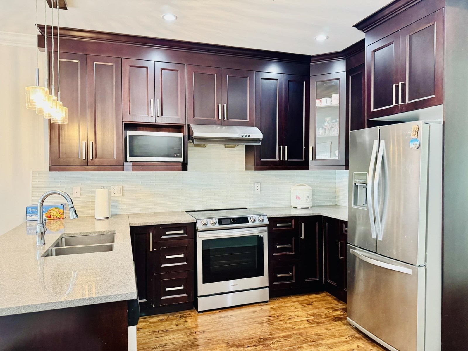 Photo 12 of 17 8747 162 Street, Surrey BC