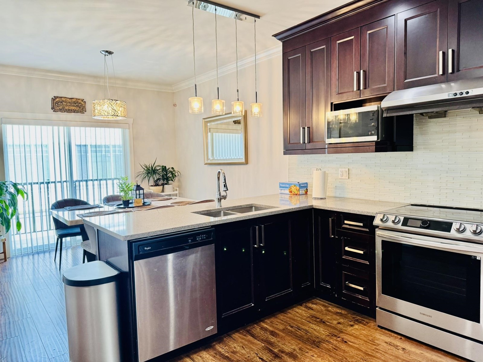 Photo 15 of 17 8747 162 Street, Surrey BC