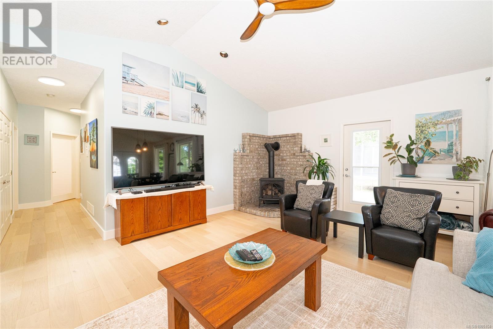 1185 Hutchinson Rd, Cobble Hill