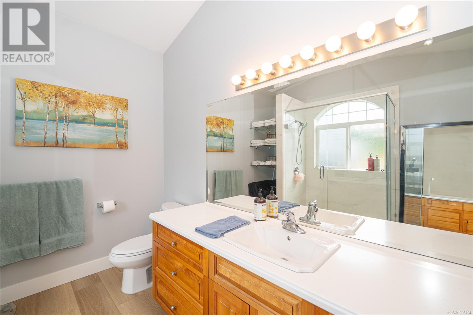 1185 Hutchinson Rd, Cobble Hill