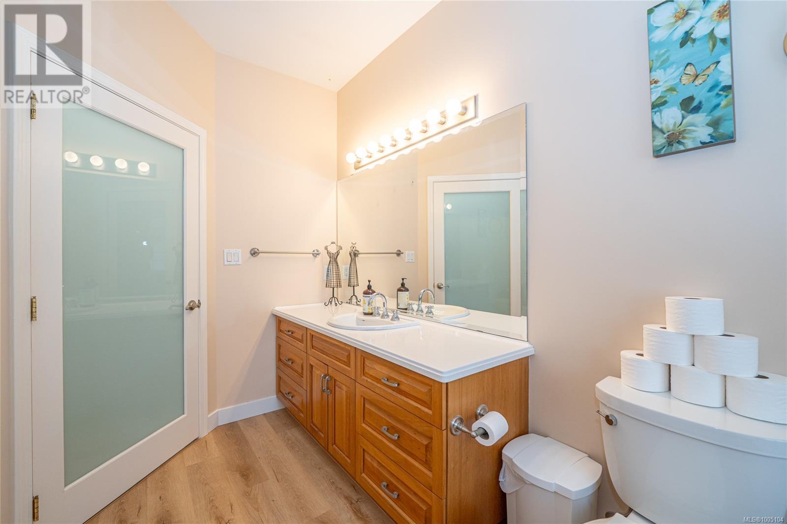 1185 Hutchinson Rd, Cobble Hill