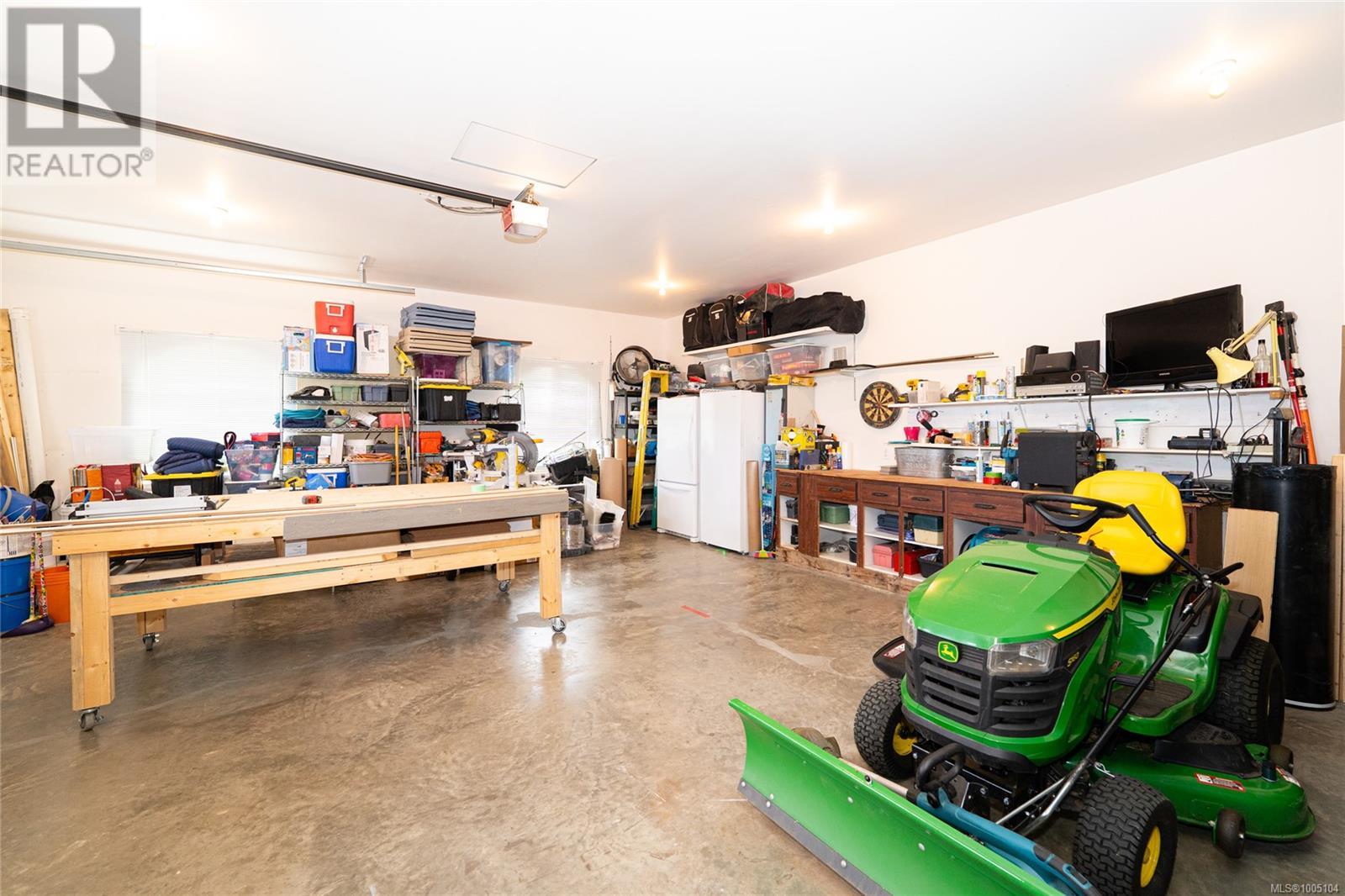 1185 Hutchinson Rd, Cobble Hill