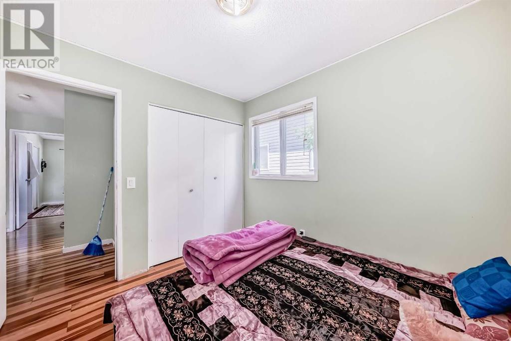 Single Family House 4 Level for Sale in  Falmere Way NE Falconridge Calgary 