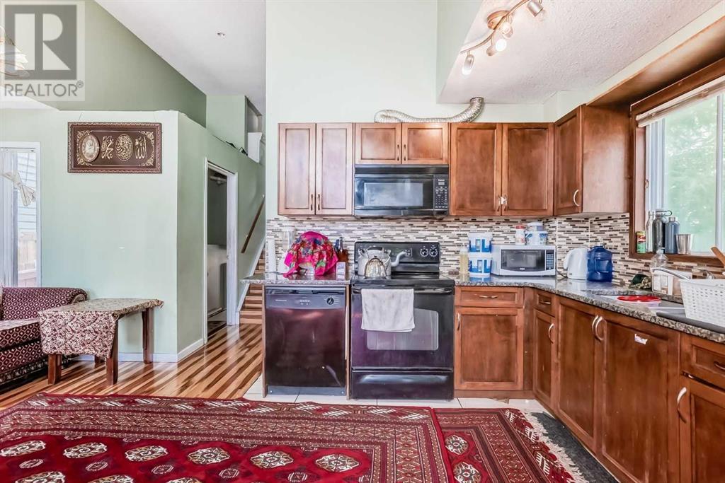 Single Family House 4 Level for Sale in  Falmere Way NE Falconridge Calgary 