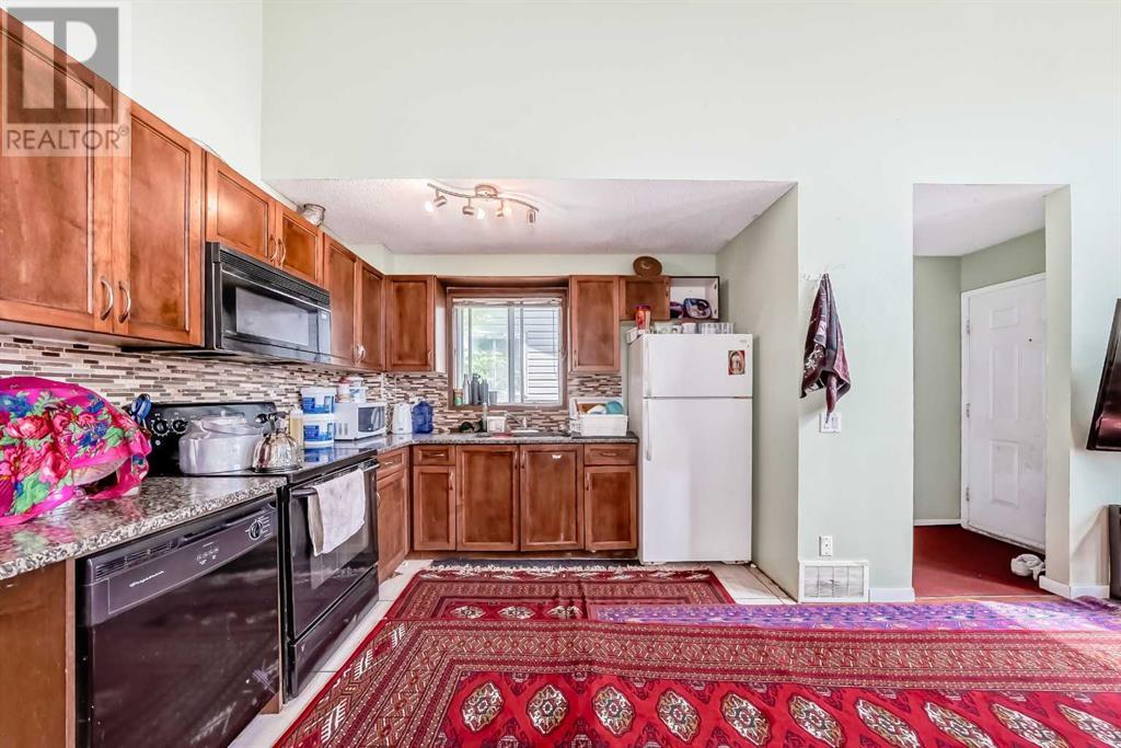 Single Family House 4 Level for Sale in  Falmere Way NE Falconridge Calgary 