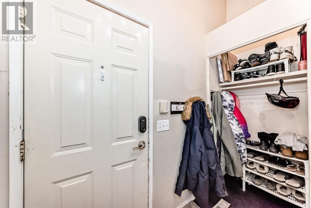 Single Family House Bi-level for Sale in  Pennsburg Way SE Penbrooke Meadows Calgary 