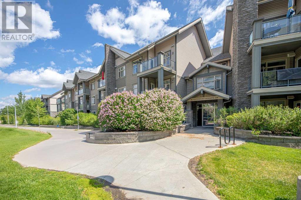 112, 35 Aspenmont Heights SW, Calgary, Alberta