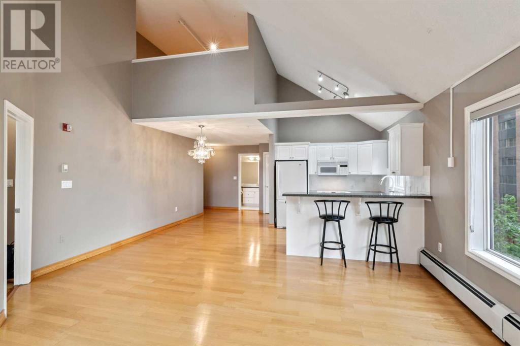 Single Family House for Sale in    Avenue SW Eau Claire Calgary 