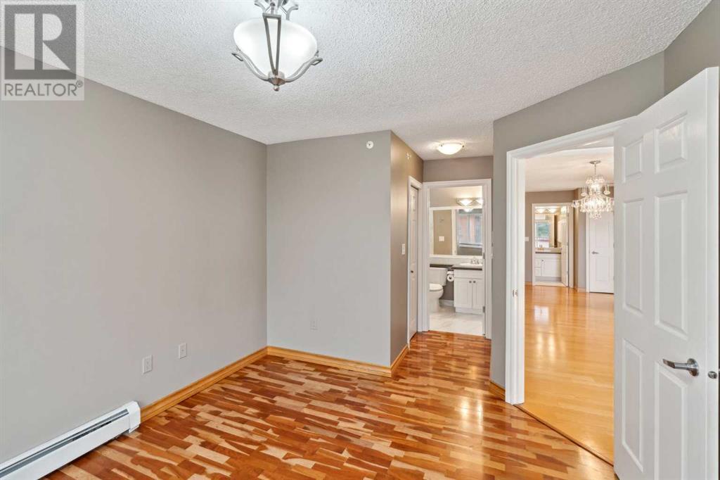 Single Family House for Sale in    Avenue SW Eau Claire Calgary 