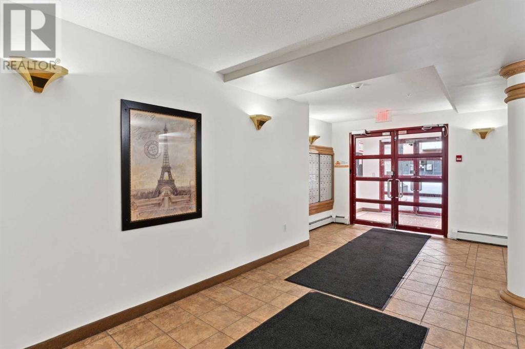 Single Family House for Sale in    Avenue SW Eau Claire Calgary 