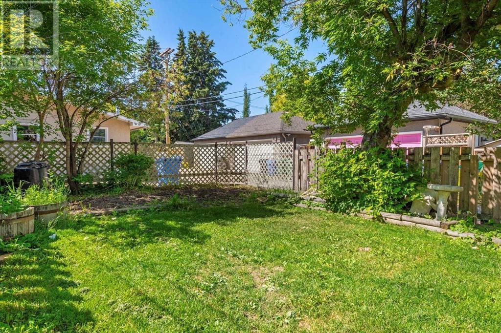 Multi-family House for Sale in   Avenue NW Mount Pleasant Calgary 