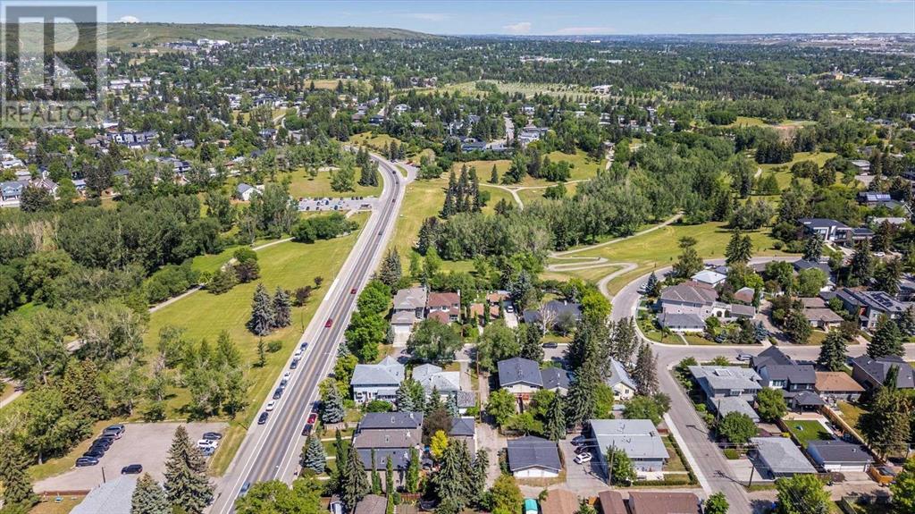 Multi-family House for Sale in   Avenue NW Mount Pleasant Calgary 