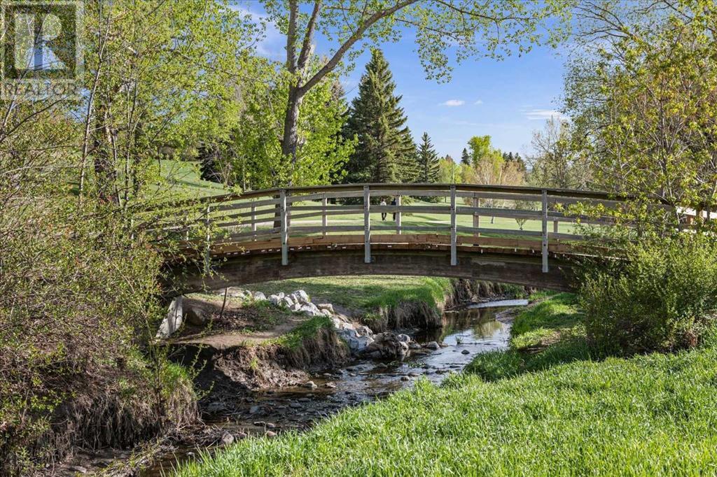 Multi-family House for Sale in   Avenue NW Mount Pleasant Calgary 