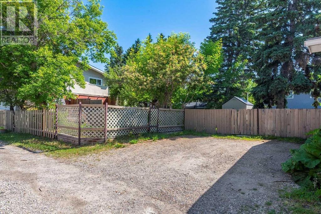 Multi-family House for Sale in   Avenue NW Mount Pleasant Calgary 