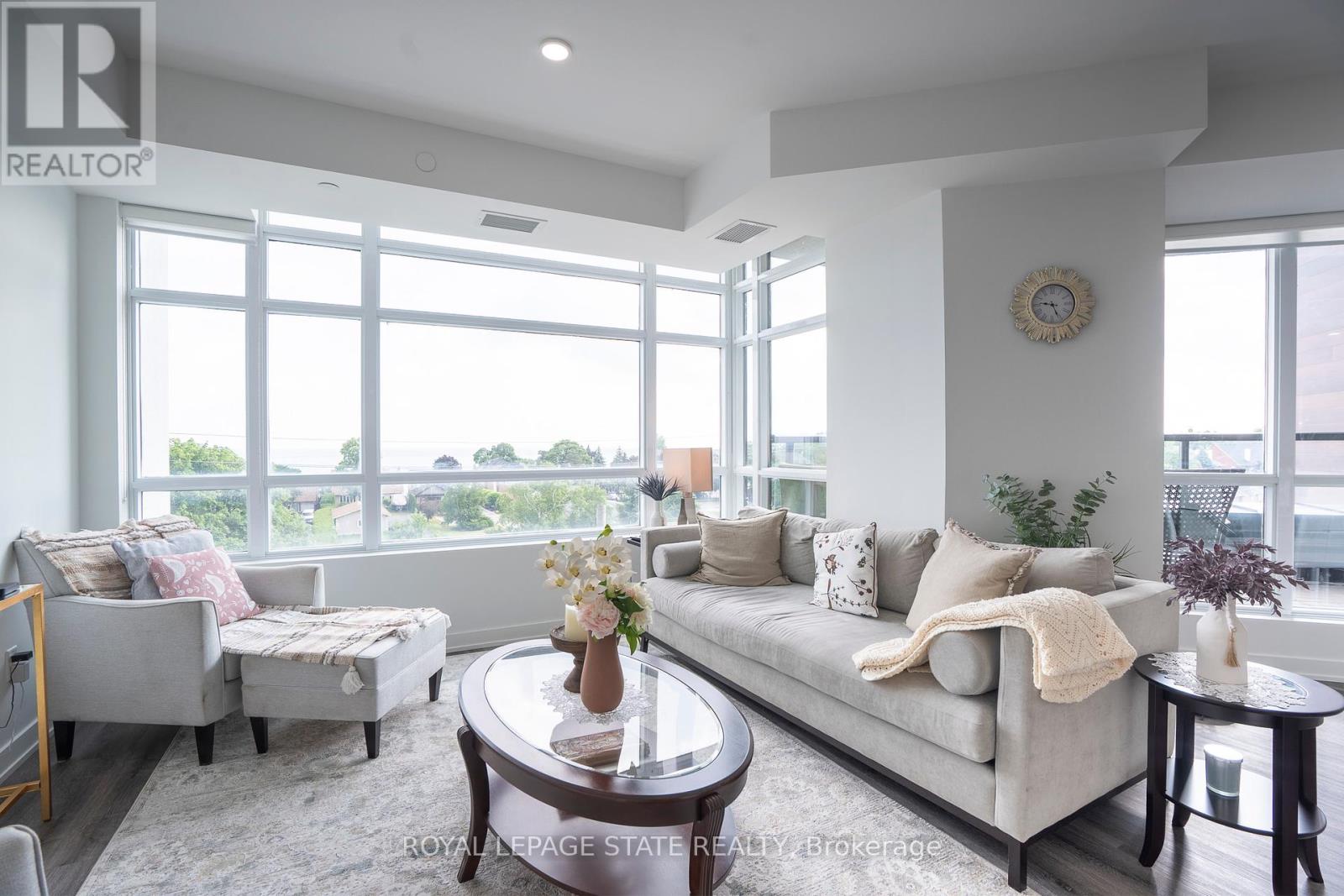 Photo 33 of 418 600 North Service Road, Hamilton ON