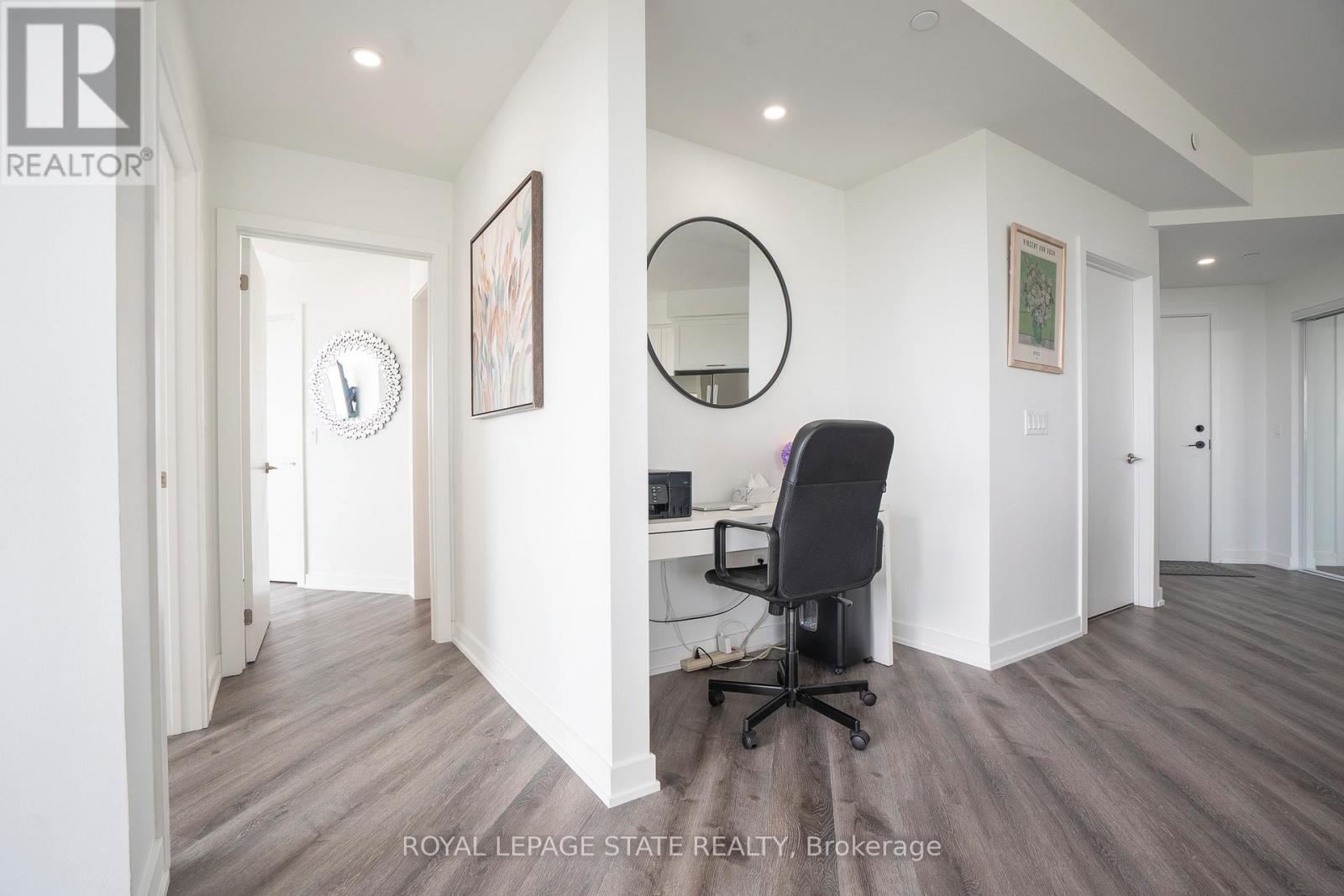 Photo 42 of 418 600 North Service Road, Hamilton ON