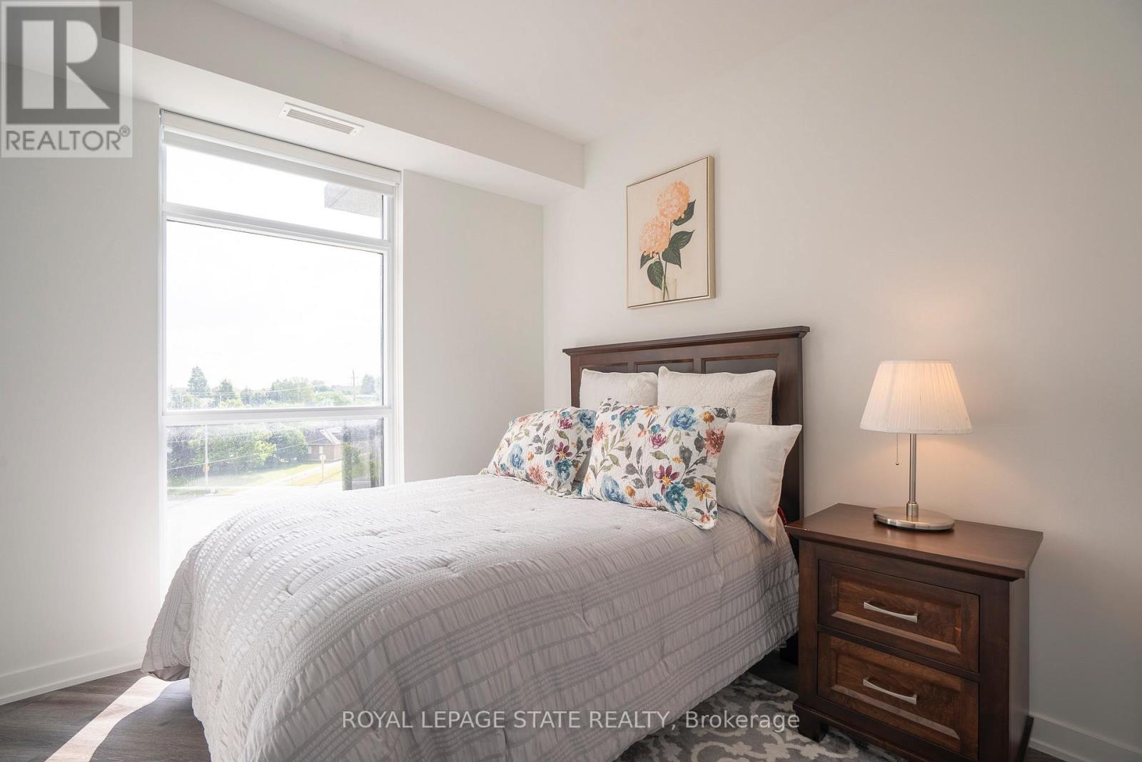 Photo 26 of 418 600 North Service Road, Hamilton ON
