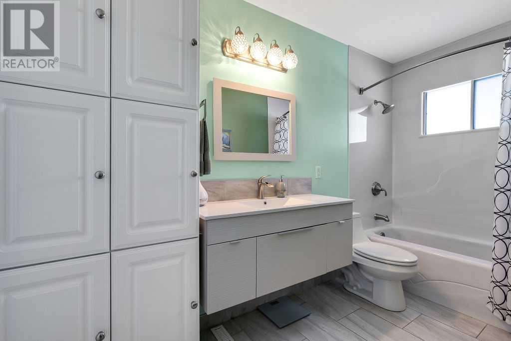 Single Family House Bungalow for Sale in   Avenue SE Acadia Calgary 
