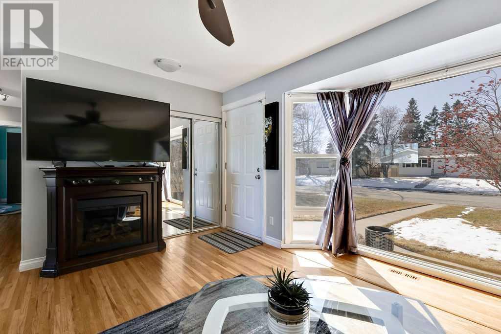 Single Family House Bungalow for Sale in   Avenue SE Acadia Calgary 