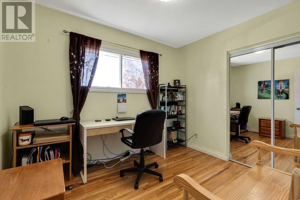 Single Family House Bungalow for Sale in   Avenue SE Acadia Calgary 