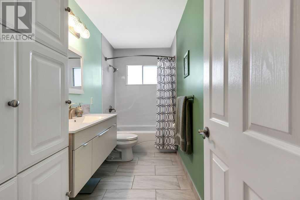 Single Family House Bungalow for Sale in   Avenue SE Acadia Calgary 
