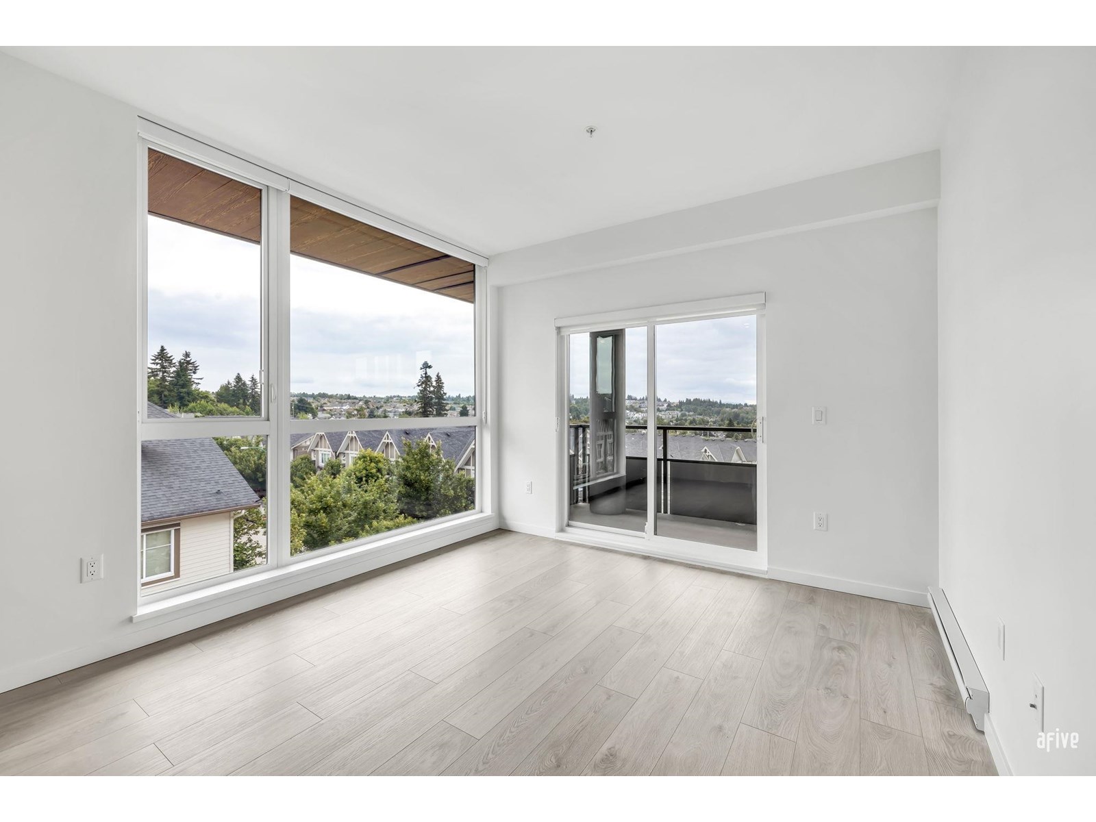 Photo 22 of 401 6585 195 A Street, Surrey BC