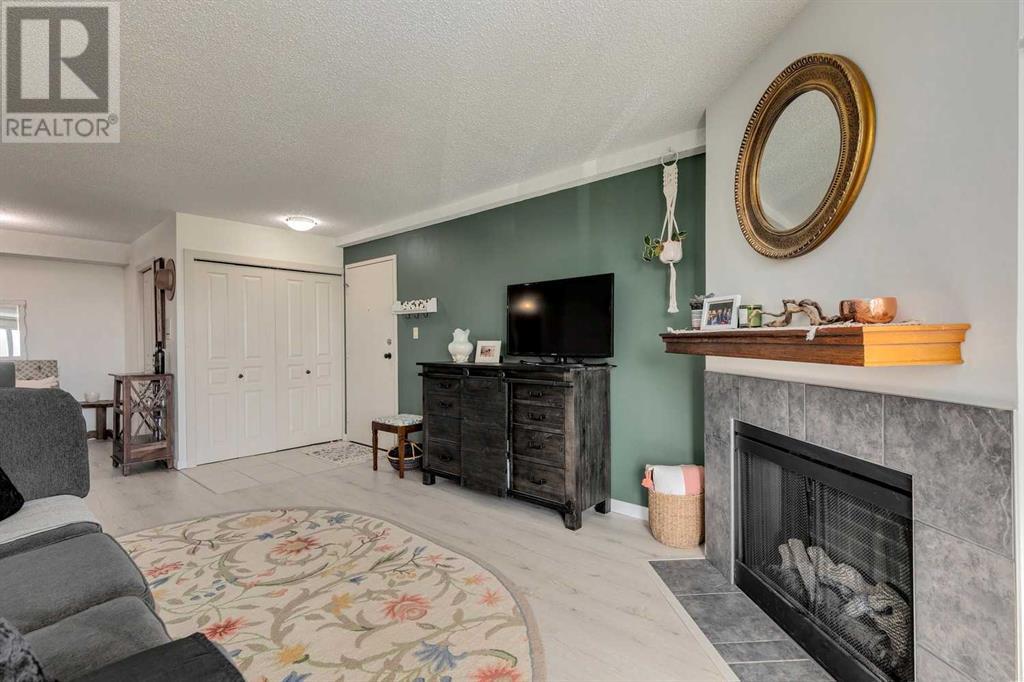 Single Family House for Sale in   Coach Hill Road SW Coach Hill Calgary 