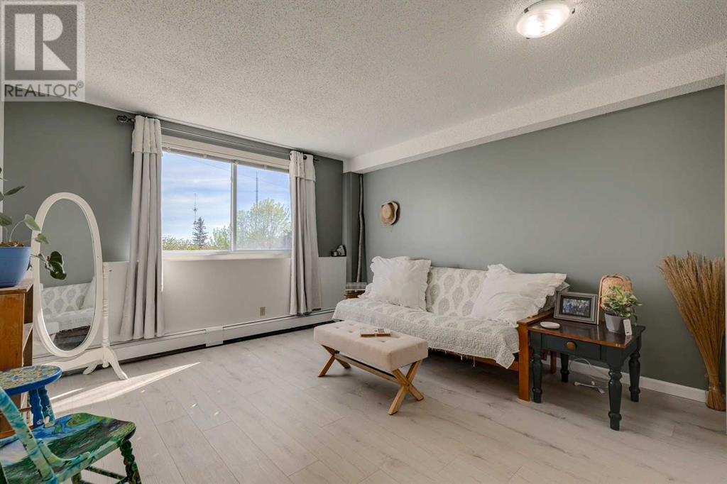 Single Family House for Sale in   Coach Hill Road SW Coach Hill Calgary 