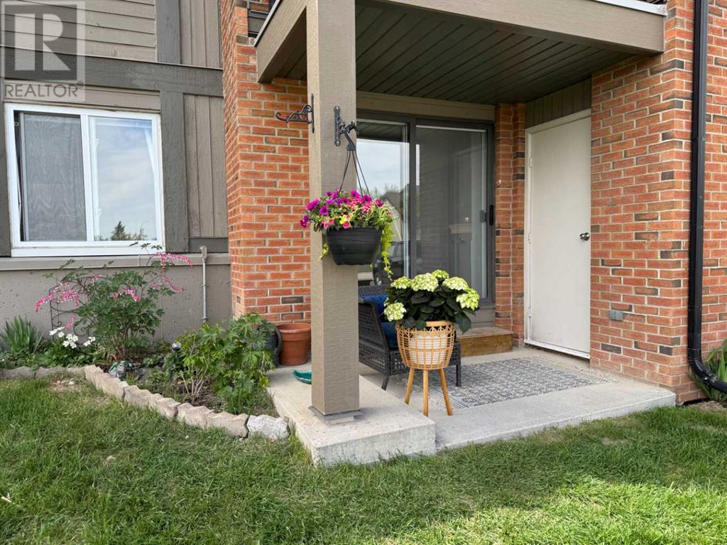 Single Family House for Sale in   Coach Hill Road SW Coach Hill Calgary 