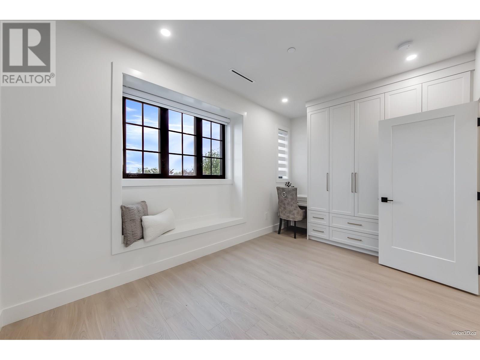 Photo 9 of 1347 E 64th Avenue, Vancouver BC