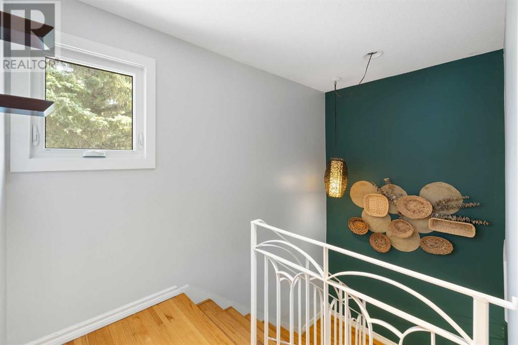 Single Family House for Sale in   Palliser Drive SW Oakridge Calgary 