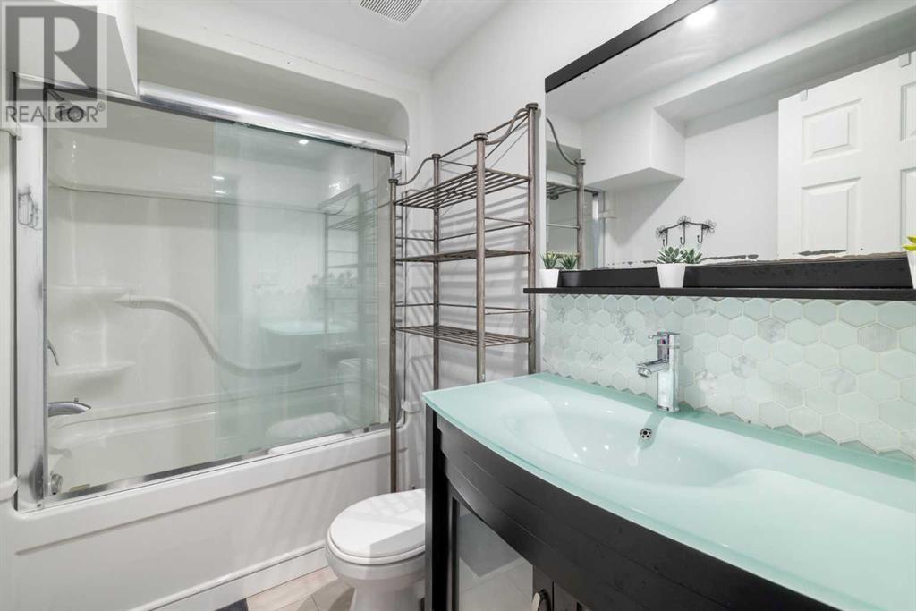 Single Family House for Sale in   Palliser Drive SW Oakridge Calgary 