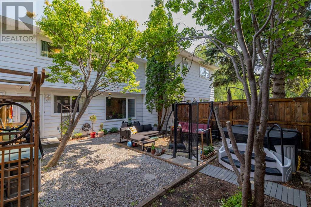 Single Family House for Sale in   Palliser Drive SW Oakridge Calgary 
