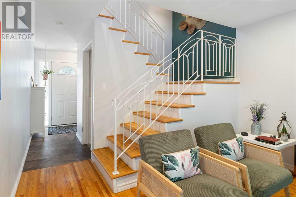 Single Family House for Sale in   Palliser Drive SW Oakridge Calgary 