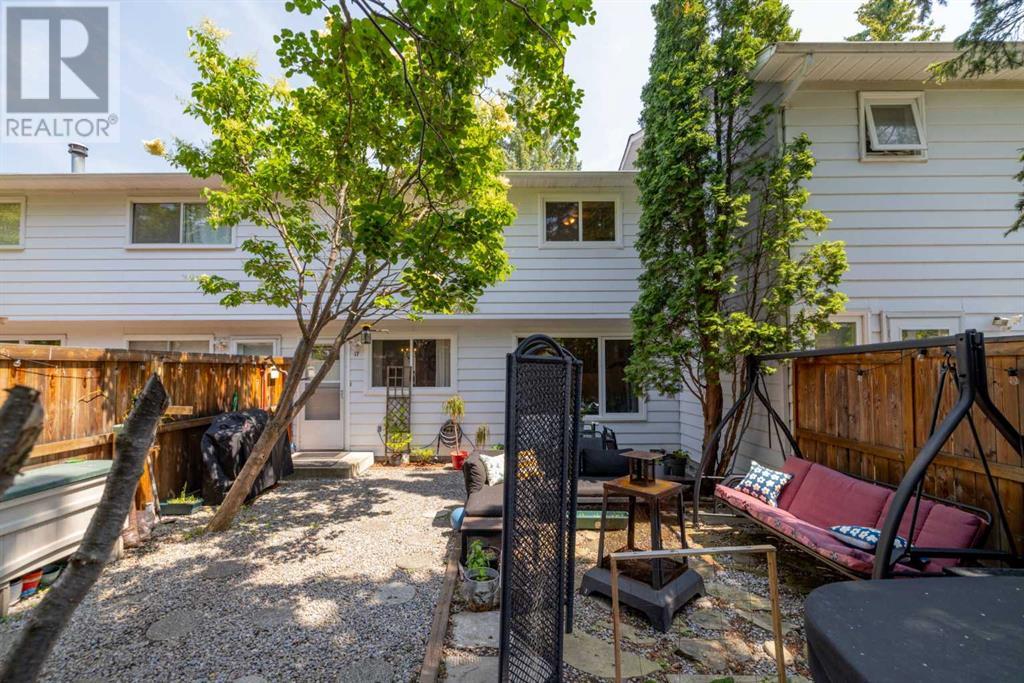 Single Family House for Sale in   Palliser Drive SW Oakridge Calgary 