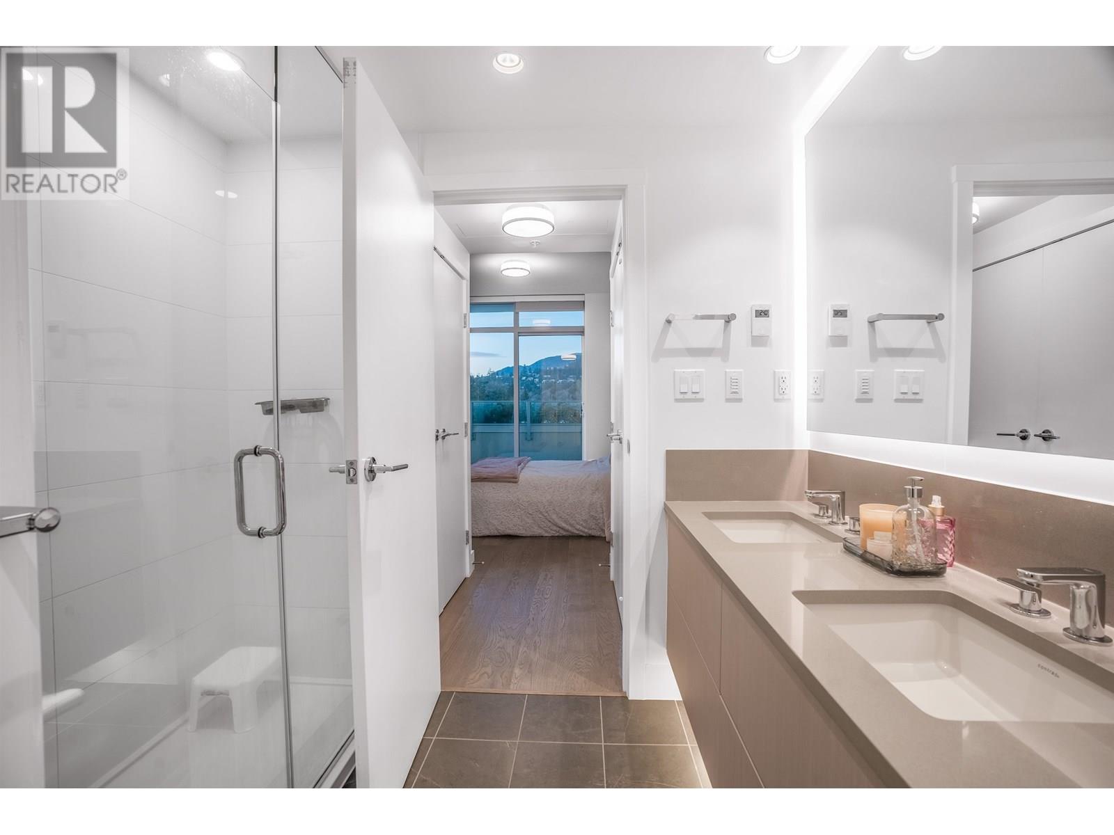 Photo 11 of 306 1675 Lions Gate Lane, North Vancouver BC