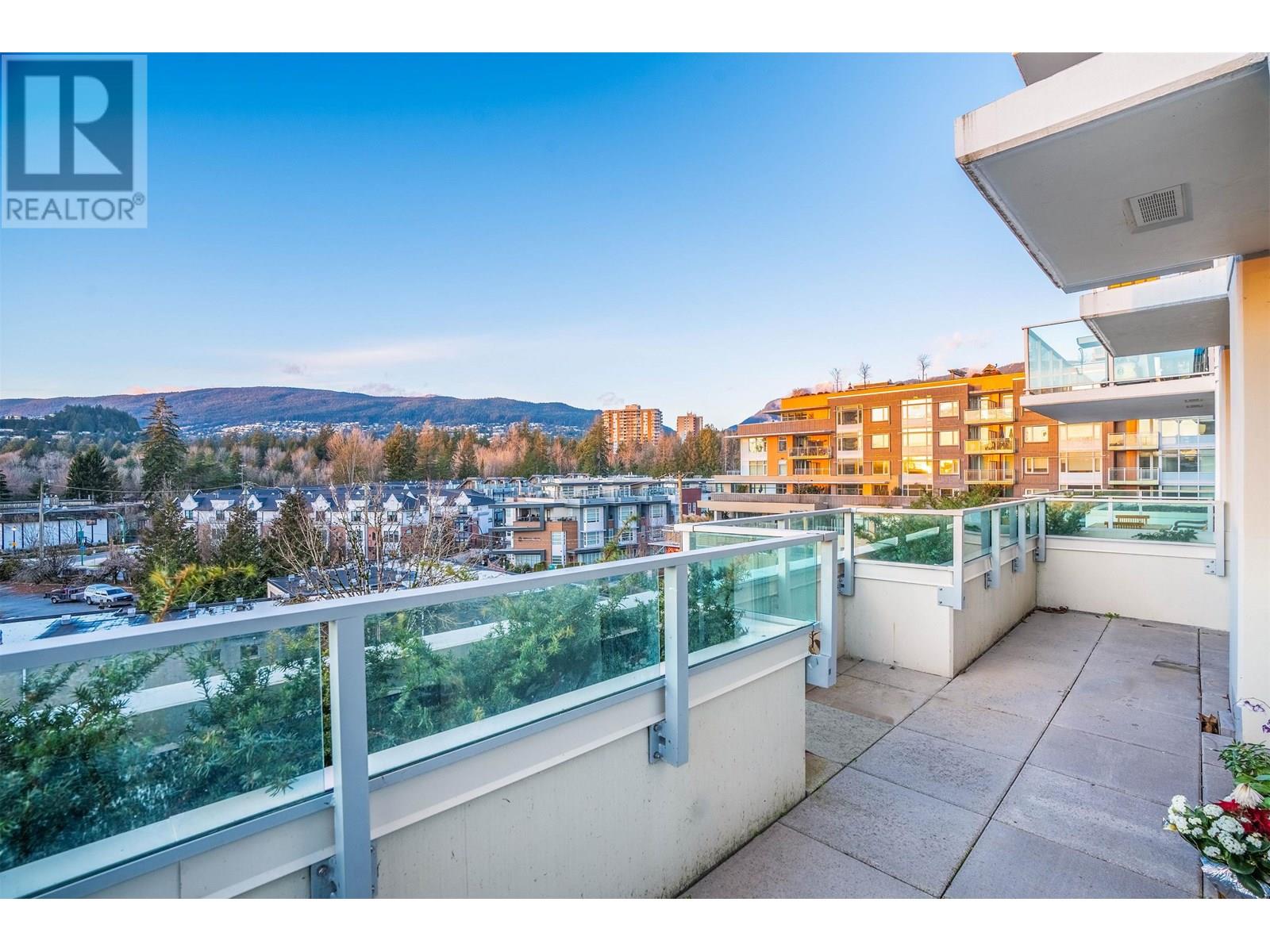Photo 20 of 306 1675 Lions Gate Lane, North Vancouver BC
