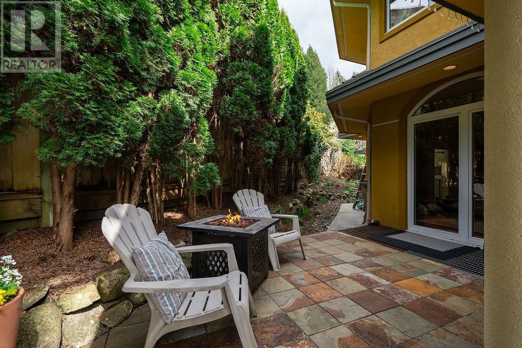 Photo 1 of 2635 Rosebery Avenue, West Vancouver BC