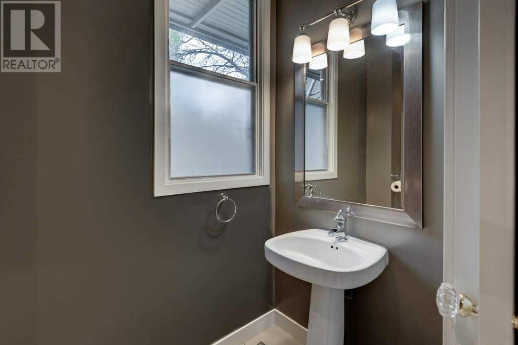 Single Family House for Sale in   Street SW Elbow Park Calgary 