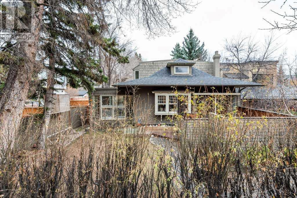 Single Family House for Sale in   Street SW Elbow Park Calgary 