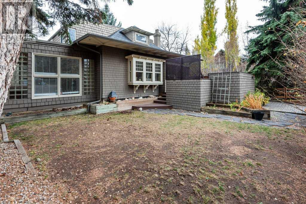 Single Family House for Sale in   Street SW Elbow Park Calgary 