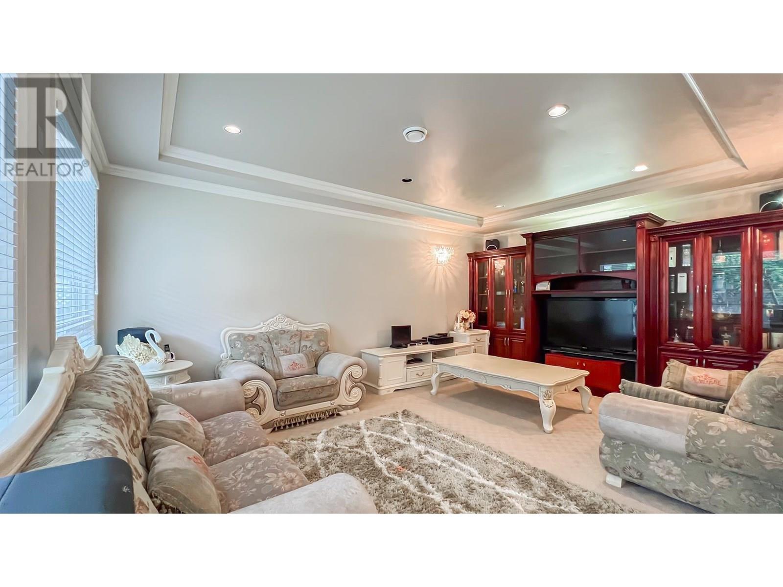 Photo 7 of 6571 Chatsworth Road, Richmond BC
