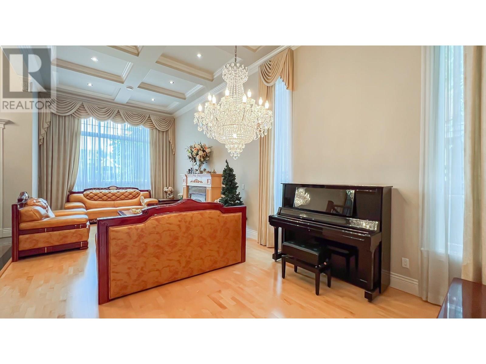 Photo 8 of 6571 Chatsworth Road, Richmond BC