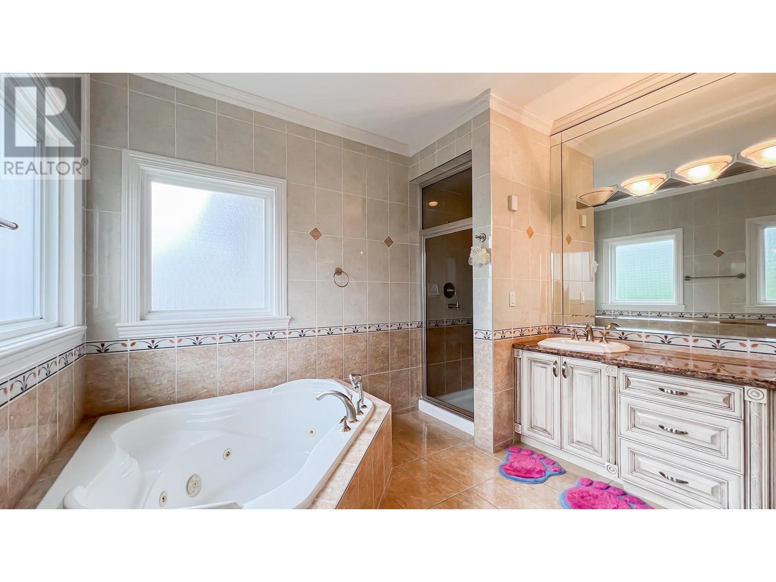 Photo 24 of 6571 Chatsworth Road, Richmond BC
