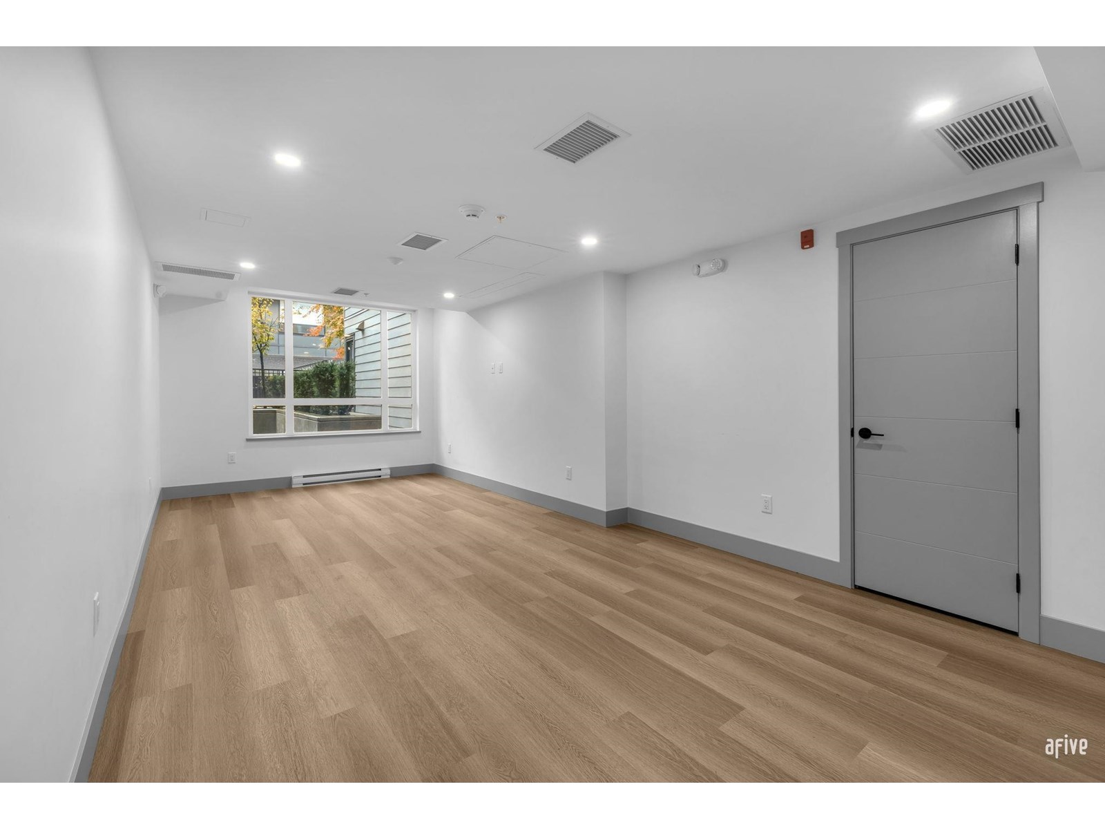 Photo 11 of 408 10778 138 Street, Surrey BC