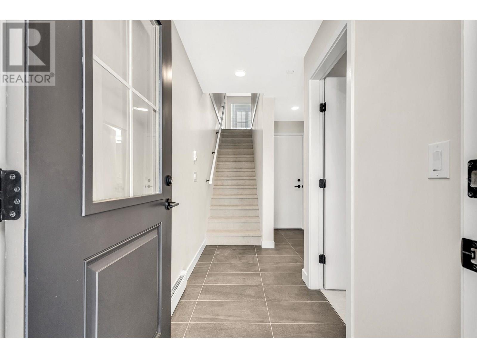 Photo 7 of 59 488 Furness Street, New Westminster BC