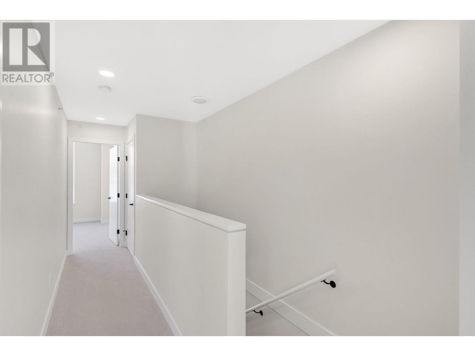 Photo 23 of 59 488 Furness Street, New Westminster BC
