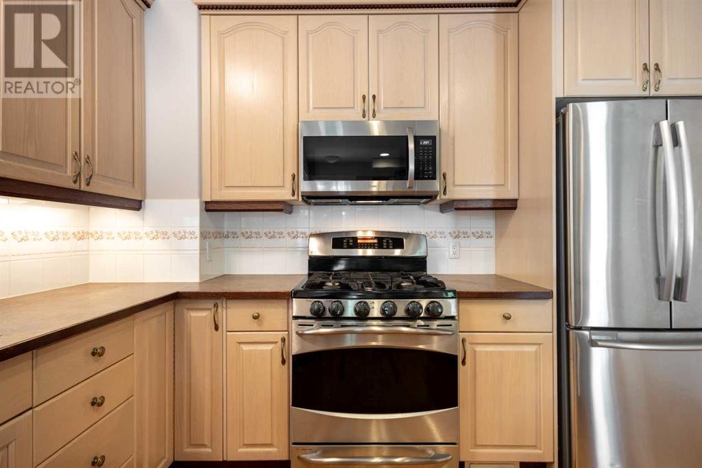 Single Family House for Sale in   Street SW Glenbrook Calgary 